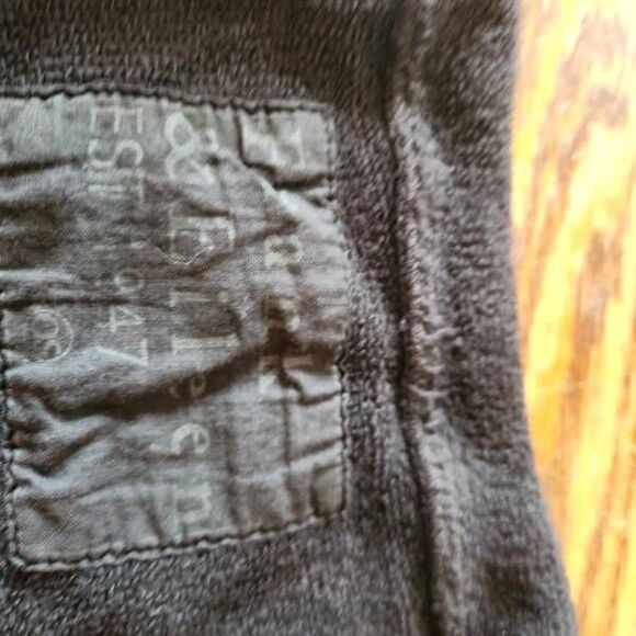 FRANK AND EILEEN - AUDREY FUNNEL NECK CAPELET in black One size - Picture 3 of 5